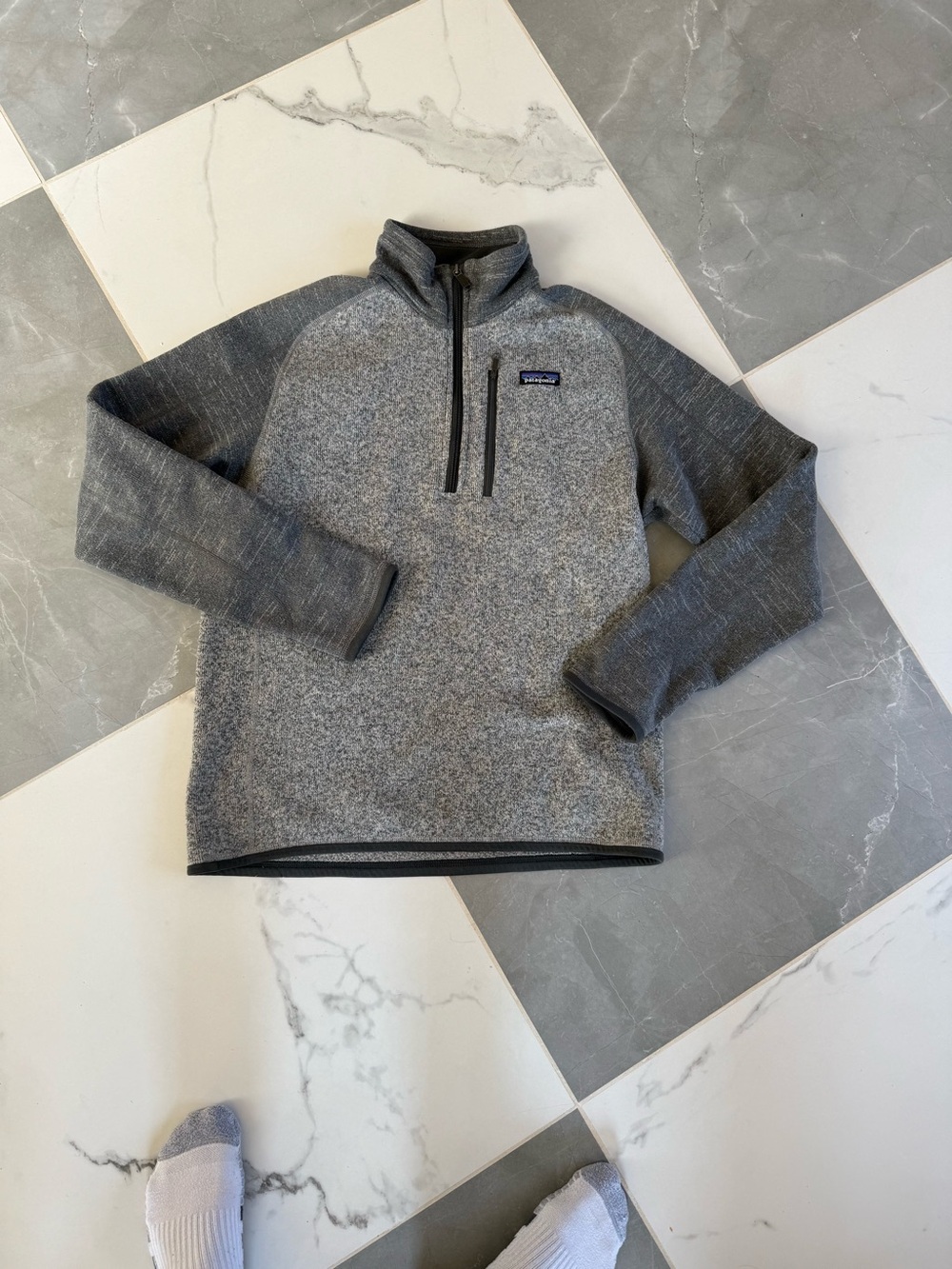 Patagonia Men’s Heather Gray Half-Zip Fleece Pullover